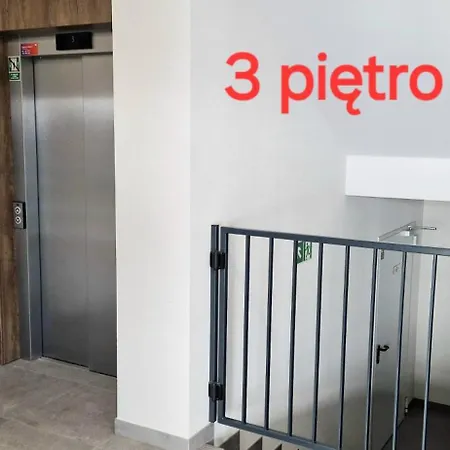 Okrzei One Διαμέρισμα